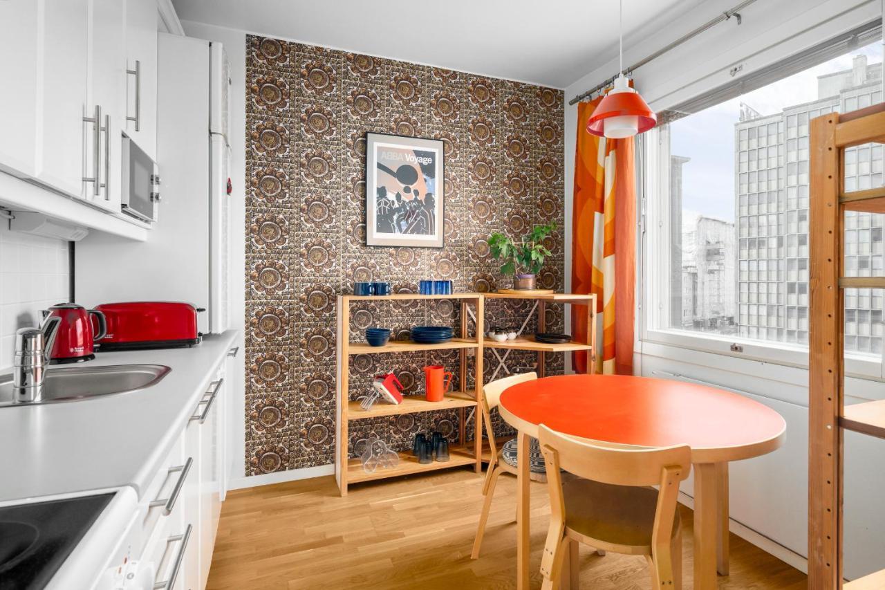 Wehost Spacious Traveller'S Hq Above Metro @Vilhonvuorenkuja 16 Apartment เฮลซิงกิ ภายนอก รูปภาพ